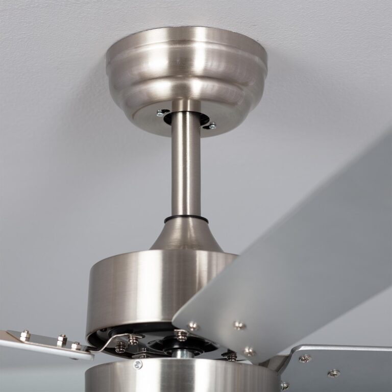 Détail ventilateur de plafond Fantiluxe — matériaux de haute qualité